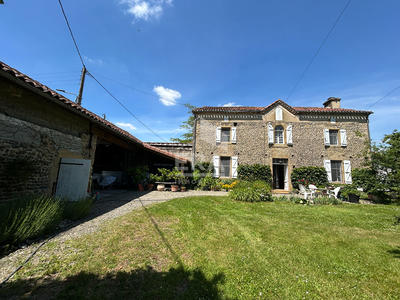Maison - 138 m² - 5 pièces