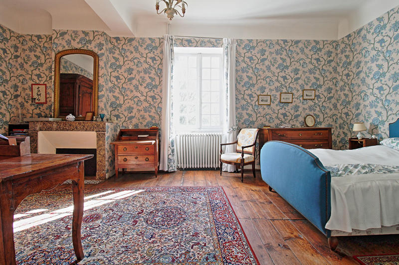 Maison - 460 m² - 15 pièces