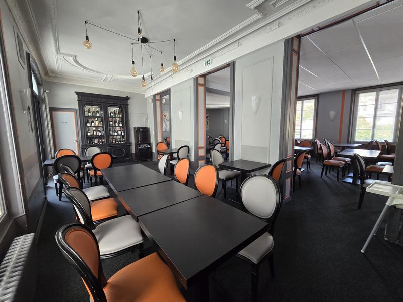 Local commercial - 314 m²