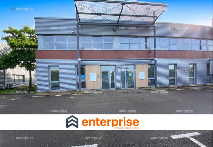 Local d'activité / Entrepôt - 202 m²