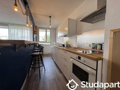 Chambre - 12 m² - 1 pièce