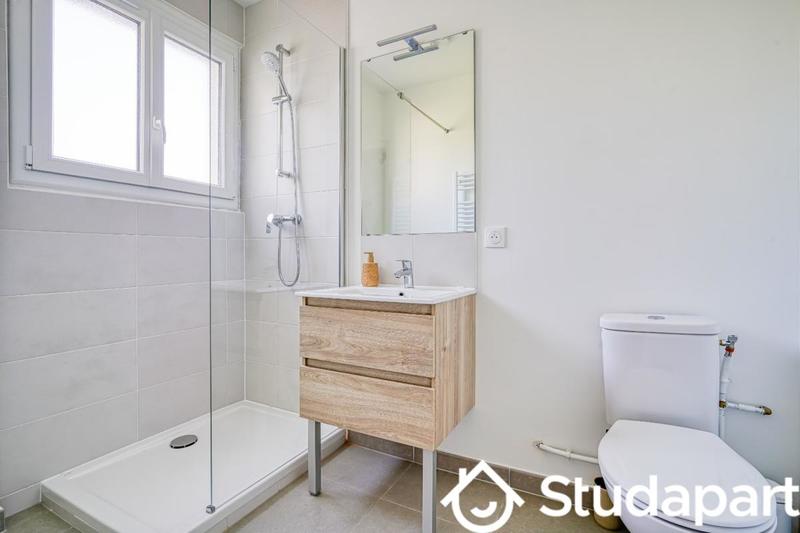 Chambre - 14 m² - 1 pièce