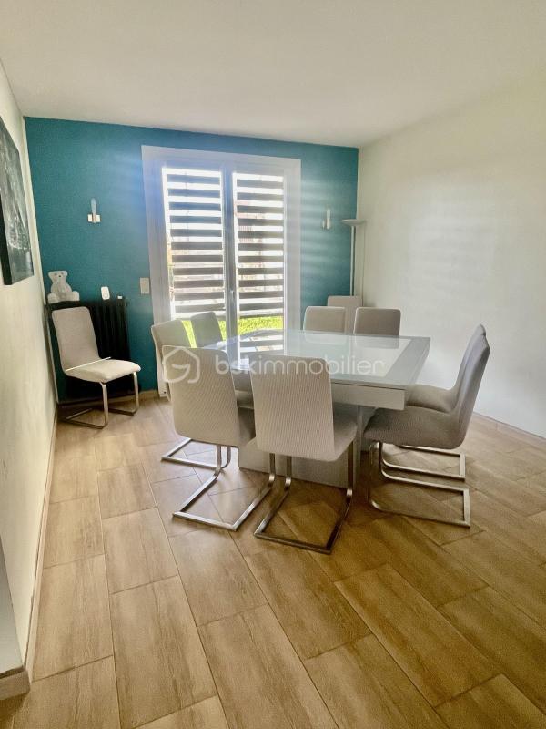 Maison - 159 m² - 7 pièces