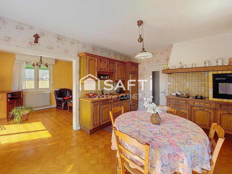 Maison - 179 m² - 9 pièces