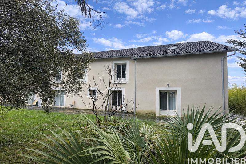 Maison - 315 m² - 10 pièces