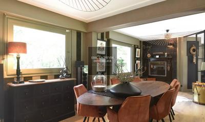 Villa - 370 m² - 16 pièces