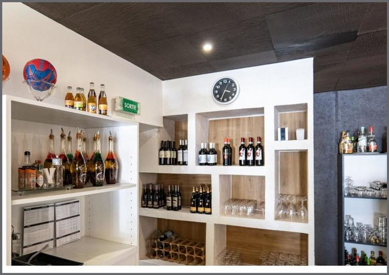 Local commercial - 300 m² - 3 pièces