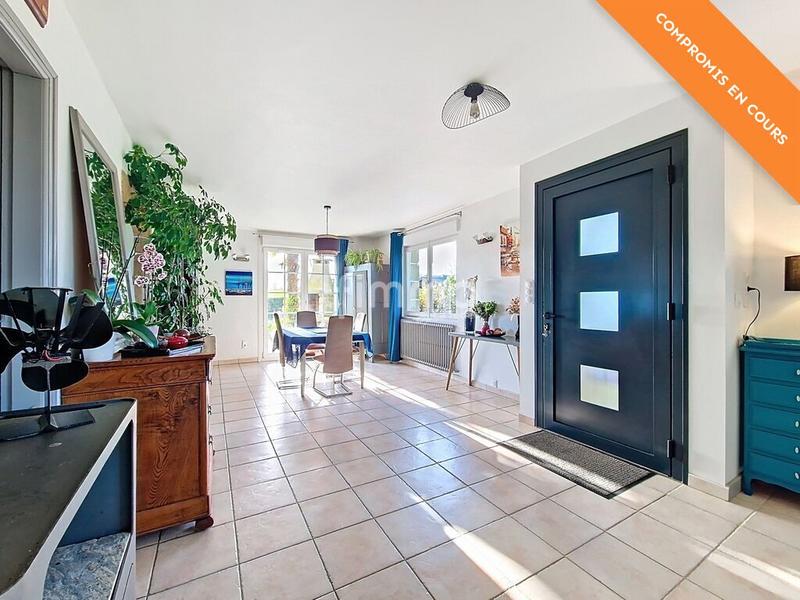 Maison - 140 m² - 6 pièces