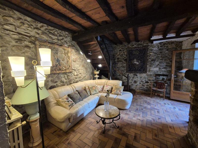 Maison de village - 180 m² - 7 pièces