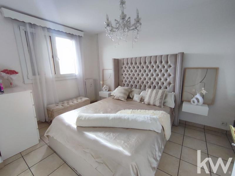 Appartement - 75 m² - 4 pièces