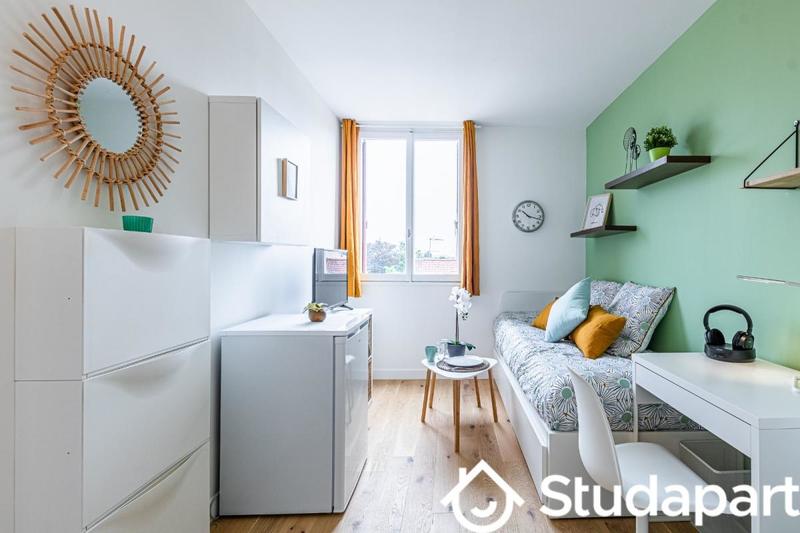 Chambre - 11 m² - 1 pièce