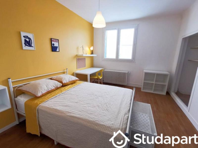 Chambre - 15 m² - 1 pièce