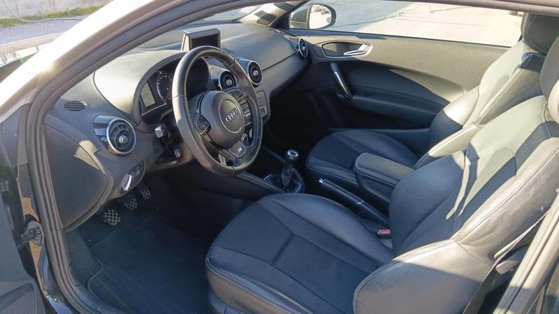 Audi A1 I 1.6 Tdi 90 s line