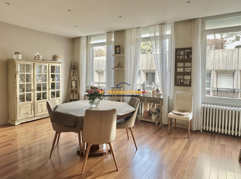 Appartement - 94 m² - 3 pièces