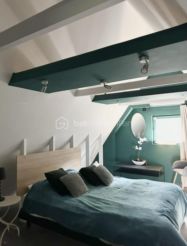 Maison - 137 m² - 6 pièces