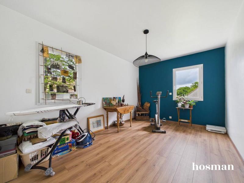 Maison - 180 m² - 7 pièces