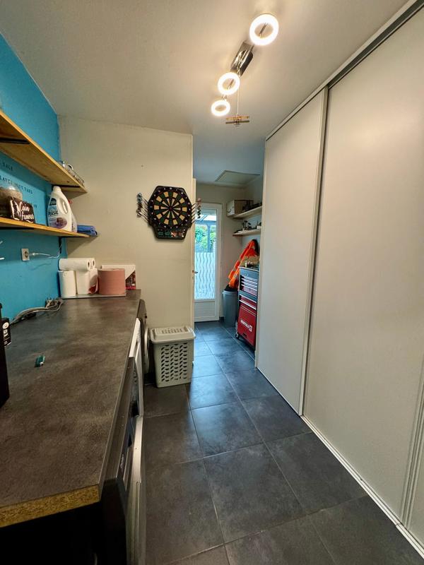 Maison - 96 m² - 5 pièces