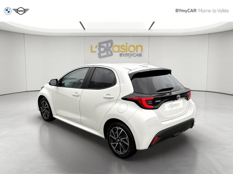 Toyota Yaris Hybride My22 116h Design