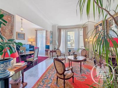 Appartement - 112 m² - 4 pièces