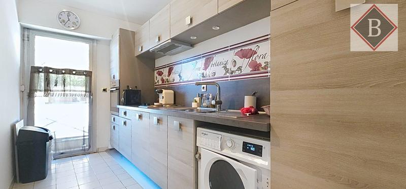 Appartement - 60 m² - 3 pièces