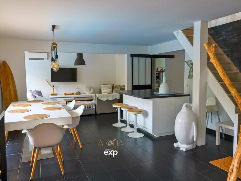 Villa - 140 m² - 6 pièces