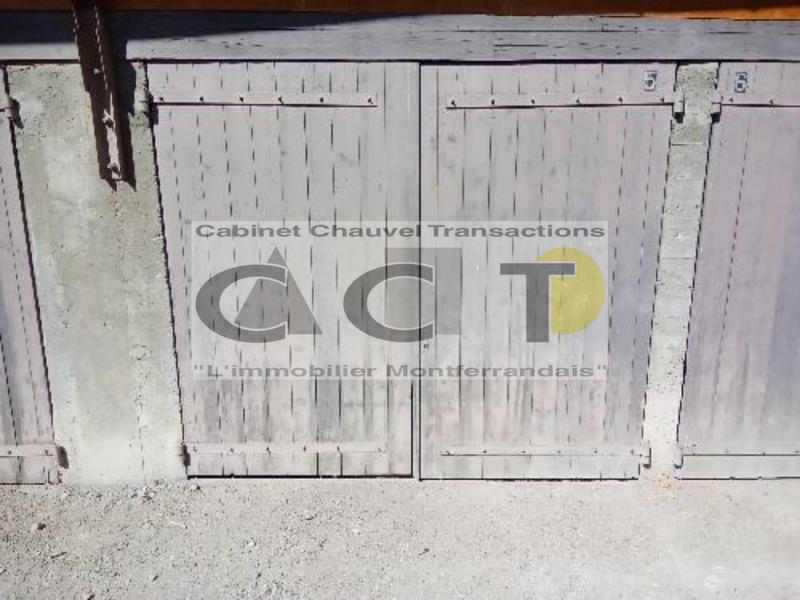 Parking / Garage - 10 m²