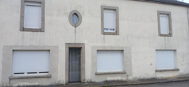 Maison - 250 m² - 10 pièces