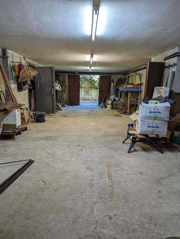 Maison - 260 m² - 6 pièces