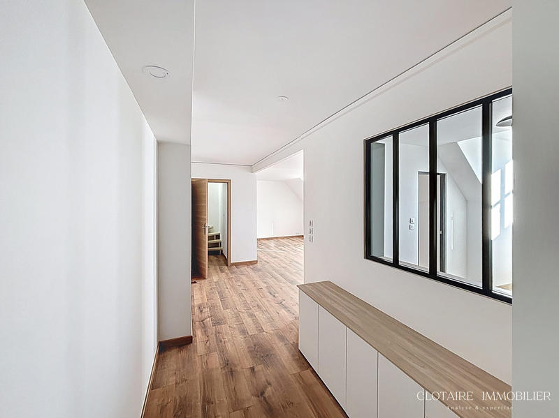 Appartement - 96 m² - 5 pièces