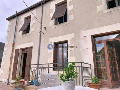 Maison - 170 m² - 8 pièces