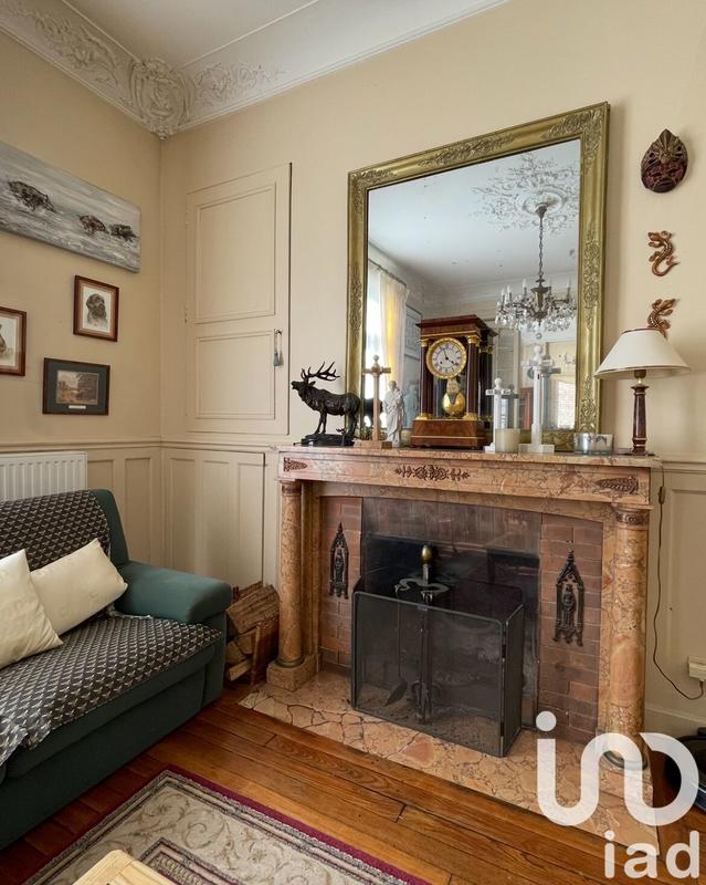 Maison - 194 m² - 8 pièces