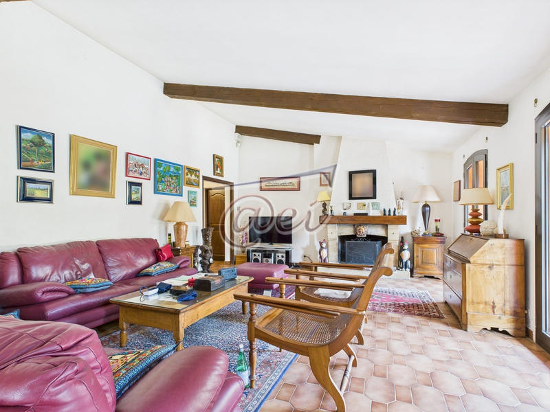 Villa - 214 m² - 7 pièces