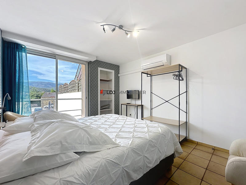 Maison - 196 m² - 5 pièces