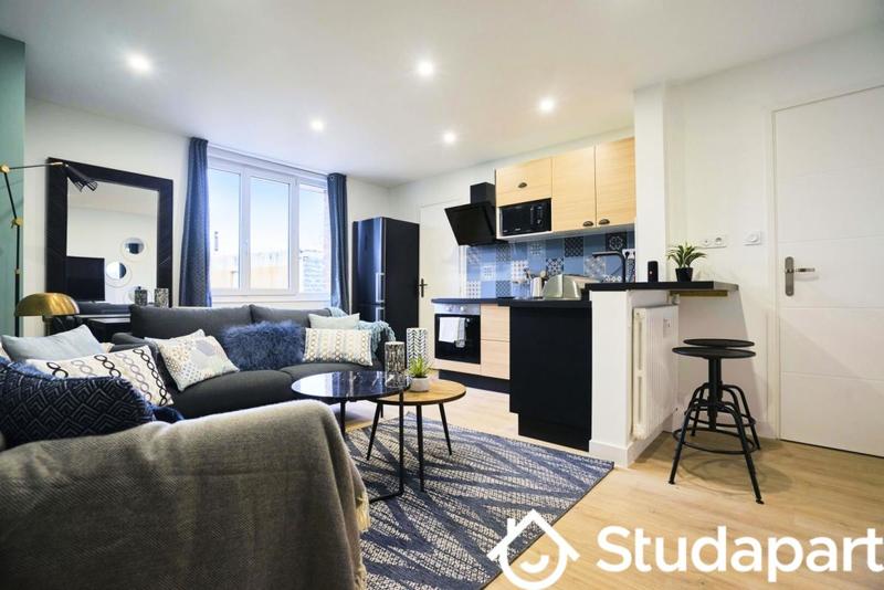 Chambre - 10 m² - 1 pièce