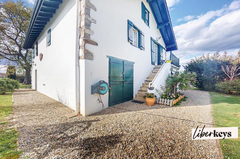 Maison - 150 m² - 5 pièces