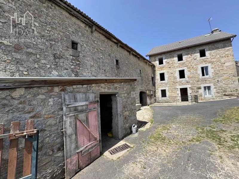 Maison - 139 m² - 6 pièces