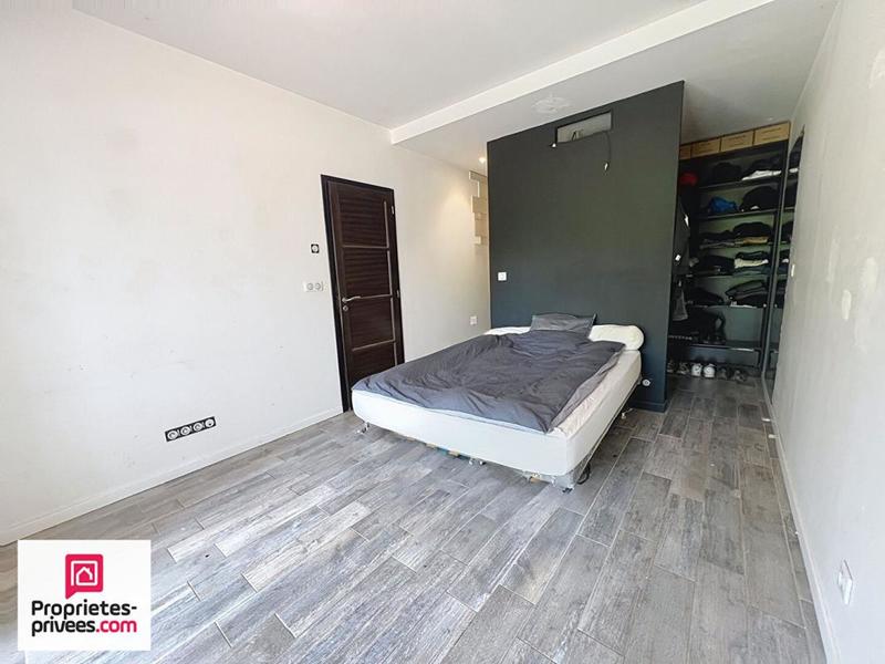 Villa - 200 m² - 7 pièces