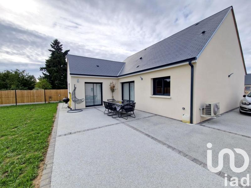 Maison - 94 m² - 5 pièces