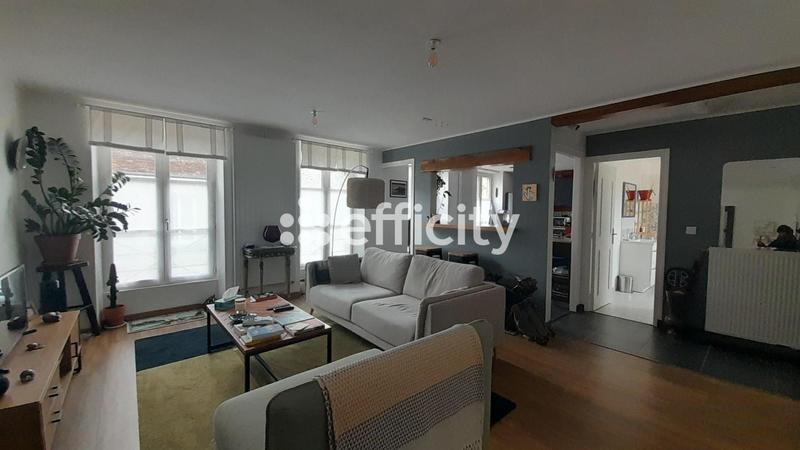 Appartement - 99 m² - 4 pièces