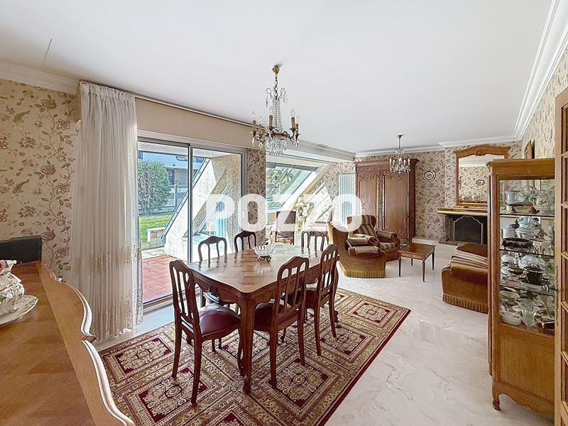 Maison - 121 m² - 5 pièces