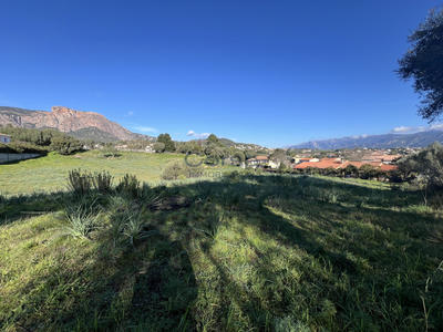 Terrain - 1 270 m²