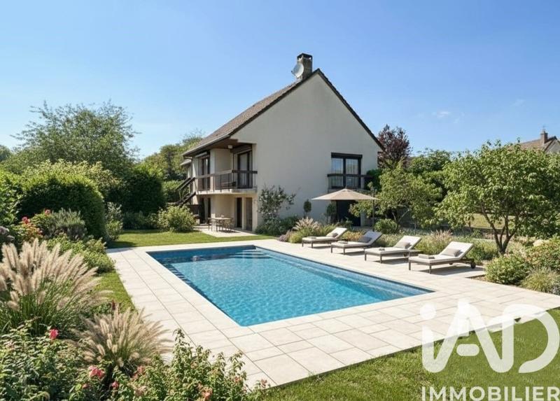Maison - 135 m² - 7 pièces