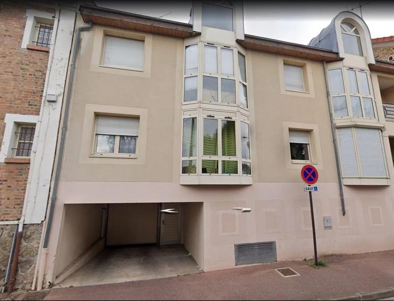 Parking / Garage - 24 m²