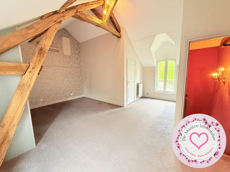 Maison - 343 m² - 13 pièces