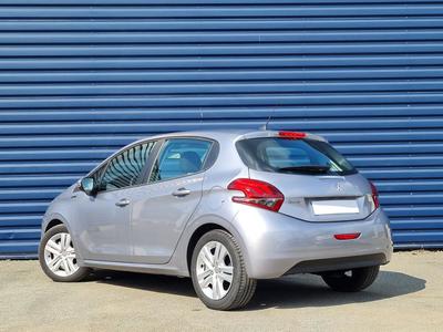 Peugeot 208 Puretech 82 Ch Signature