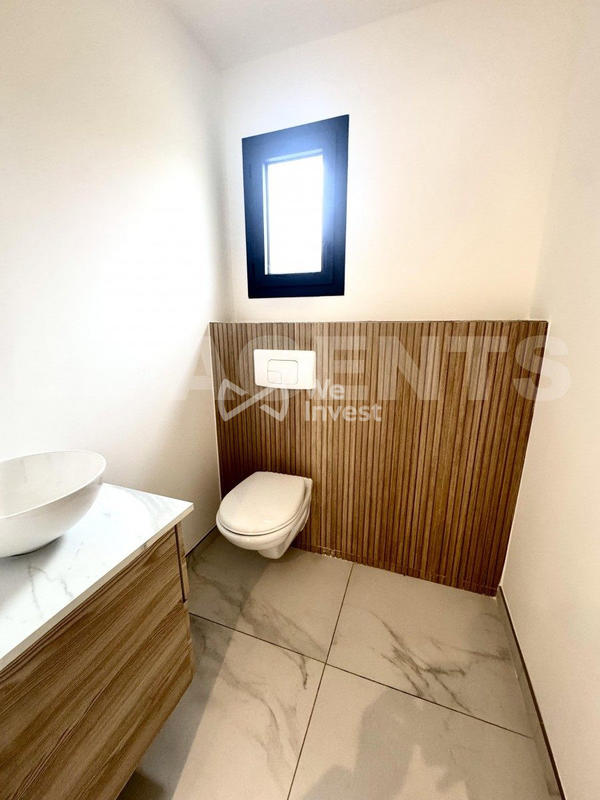 Maison - 120 m² - 4 pièces