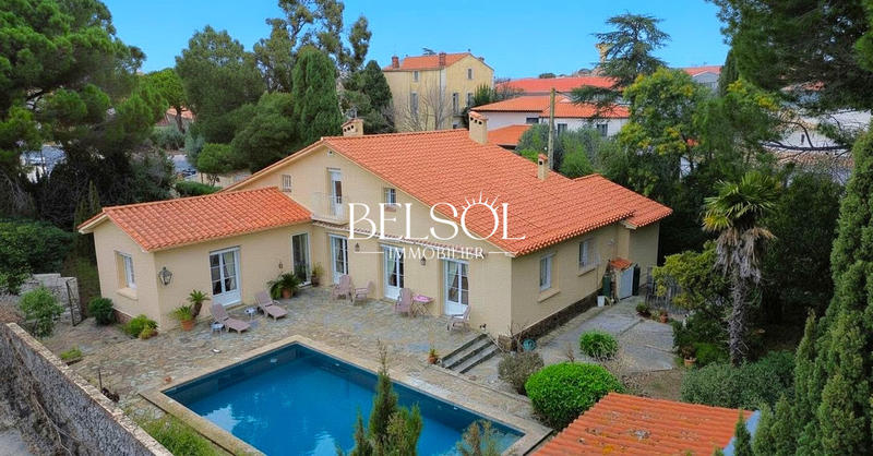 Maison - 205 m² - 6 pièces