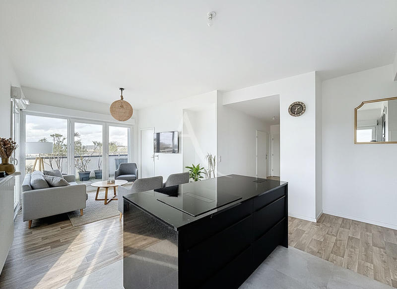 Appartement - 77 m² - 4 pièces