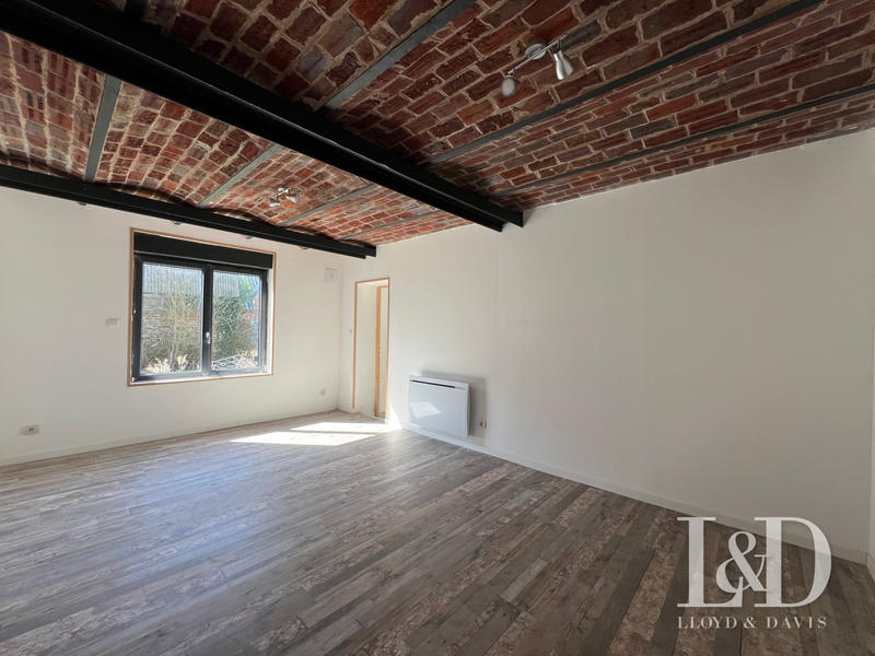 Maison - 460 m² - 18 pièces