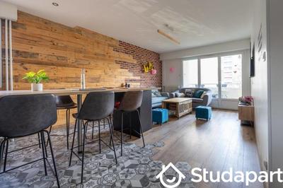 Chambre - 14 m² - 1 pièce